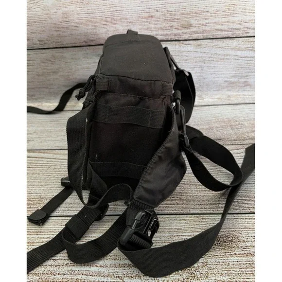 Lowepro Photo Runner 100 DSLR Camera Convertible Shoulder Waist Belt Bag Black - Picture 2 of 6